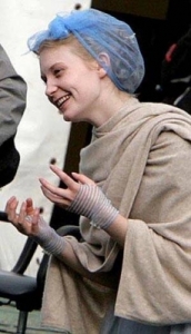 Mia Wasikowska photos on the filming set of Alice In wonderland upcoming movie 3