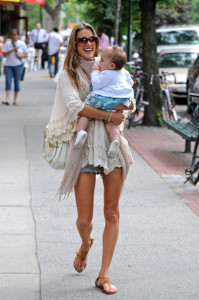 Alessandra Ambrosio photo as she walks with her daughter Anja Louise in the West Village on June 17th 2009 25