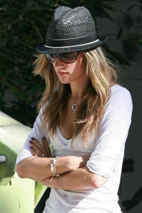 Alessandra Ambrosio picture looking stylish in a long printed skirt and a dark hat while searching for a new house to buy in Beverly Hills on July 6th 2009 6