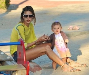 Alessandra Ambrosio spotted playing with her little daughter Anja Louise at a park in Santa Monica on July 7th 2009 4