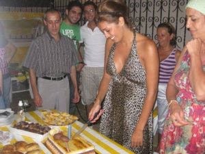 Amal Bouchoucha photo at her birthday with her family in August 2009 5