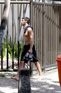 Jesus Luz picture as spotted walking shirtless at the neighborhood of Ipanema in Rio de Janeiro on August 27th 2009 6