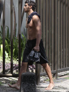 Jesus Luz picture as spotted walking shirtless at the neighborhood of Ipanema in Rio de Janeiro on August 27th 2009 3