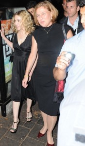 Madonna picture accompanied by her boyfriend Jesus Luz having dinner with Israeli politician Tzipi Livni at Stefan Brown restaurant in Tel Aviv on August 31st 2009 5