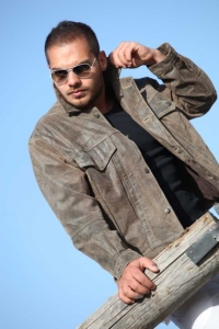 Joseph Attieh photo from his video clip law gharaboha 1