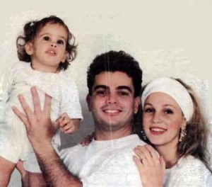 Amr Diab photo with his ex wife and their daughter Nour Amr Diab