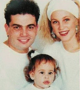 Amr Diab photo with his ex wife with their baby daughter Noor Amr Diab