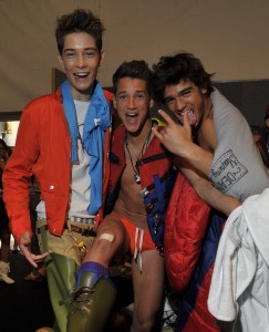 Marlon Teixeira Backstage at DSquared SS2010 Milan 7