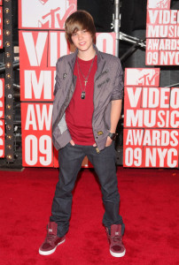 Justin Bieber arrives at the 2009 MTV Video Music Awards at Radio City Music Hall on September 13th 2009 in New York City