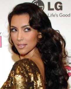 Kim Kardashian photo as she arrives at the In Touch Weekly Hosting the ICONS on September 13th 2009 4