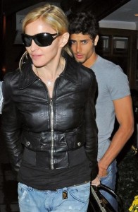 Madonna and Jesus Luz spotted together out for dinner at Nellos restaurant on Madison Avenue in New York on September 15th 2009 9