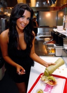 Kim Kardashian attends the Pinks Hot Dogs Grand Opening on September 18th 2009 3