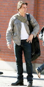 Tom Cruise photo on the filming set of their latest movie Wichita in Boston Massachusetts on September 28th 2009 4