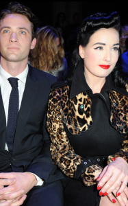 Dita Von Teese spotted at the Castelbajac Spring Summer 2010 runway fashion show on October 6th 2009 1