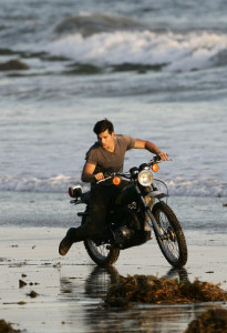 Taylor Lautner spotted during a magazine photoshoot on a Malibu beach on October 8th 2009 17