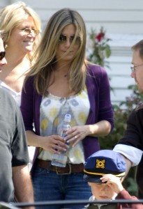 Jennifer Aniston picture during the filming set of The Baster in Los Angeles on October 9th 2009 3