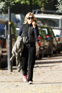 Geri Halliwell spotted walking near her home in North London on October 9th 2009 4