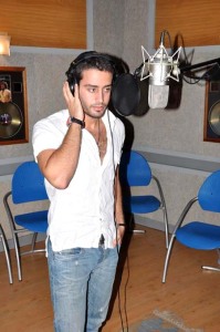 saed ramadan photo while recording his new song at the studio 3