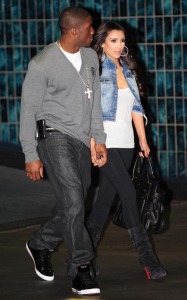 Kim Kardashian and Reggie Bush were spotted out for a dinner date in Brentwood on October 10th 2009 4