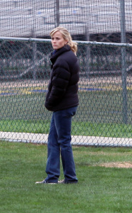 Reese Witherspoon was spotted on the set of the new James Brooks comedy At Bat in Philadelphia on October 12th 2009 1