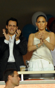 Jennifer Lopez and  Marc Anthony spotted together at Landshark Stadium in Miami Florida on october 12th 2009 5