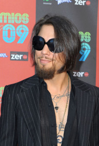 Dave Navarro arrives at the Los Premios MTV 2009 Latin America Awards held at Gibson Amphitheatre on October 15th 2009 in Universal City California 5