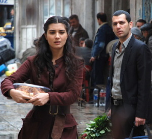 pictures from the turkish drama series Asi and Demir 11