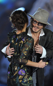 Jessica Alba and Johnny Depp on stage during the Spike TVs 2009 Scream Awards