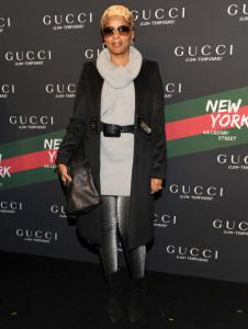 Mary J Blige attends the Gucci Icon Temporary Flash Sneaker Store launch at the Gucci Icon Temporary Flash Sneaker Store on October 23rd 2009 in New York City 5