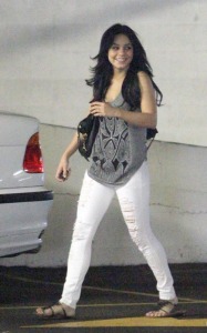 Vanessa Hudgens was spotted heading to a local office building for a business meeting in Los Angeles on October 24th 2009 6