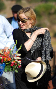 Madonna spotted at the construction site of a new academy for girls at Chinkhota village some 24km north of the capital Lilongwe Malawi on October 26th 2009 4