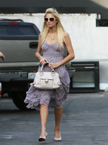 Paris Hilton spotted arriving at a Studio for a photo shoot in Hollywood on october 26th 2009 2