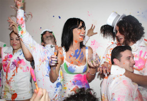 Katy Perry picture as she celebrates her 25th birthday with friends at Sunset Beach on the night of October 24th 2009 2