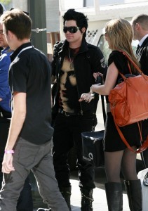 Adam Lambert photo as he arrives at LAs Nokia Theatre for the 2009 American Music Awards rehearsals on November 19th 2009 3