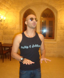 Mohamad Qwaider picture from his new video clip Sar Al Haki November 2009 2