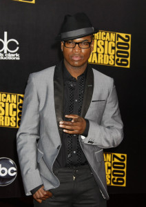 NeYo arrives at the 2009 American Music Awards at the Nokia Theatre LA in Los Angeles California on November 22nd 2009 2