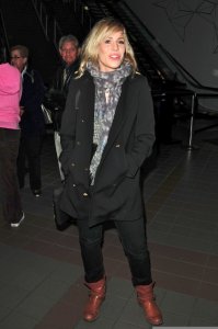 Natasha Bedingfield spotted being ready to take a flight from LAX ariport on December 5th 2009 3