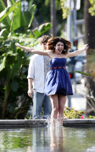 Shenae Grimes spotted getting wet while running into a fountain for an episode of 9010 in Los Angeles on January 8th 2010 2