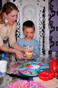 Melissa Joan Hart and her son Mason Wilkerson spotted at his 4th birthday party on January 8th 2010 in Sherman Oaks California 5