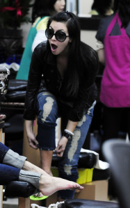 Kim Kardashian was spotted at the Beverly Hills Nail Design in California on January 12th 2010 3