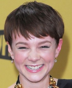 Carey Mulligan arrives at the 15th annual Critics Choice Movie Awards held at the Hollywood Palladium on January 15th 2010 in California 4