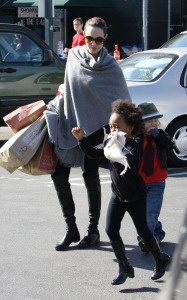 Angelina Jolie and her daughters Zahara and Shiloh at Whole Foods on January 16th 2010 in Sherman Oaks California 5