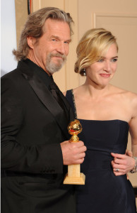 Kate Winslet with Jeff Bridges in the press room during the 67th Annual Golden Globe Award at The Beverly Hilton Hotel on January 17th 2010 in California 1