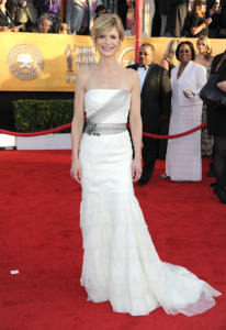 Kyra Sedgwick arrives at the 16th Annual Screen Actors Guild Awards on January 23rd, 2010