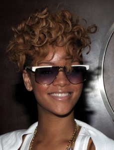 Rihanna was spotted at rehearsals for the Grammy Awards on January 29th 2010 at the Grammy gift lounge 3