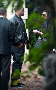 Kim Kardashian spotted meeting with Reggie Bush at the Fontainebleau hotel on February 2nd 2010 in Miami 2