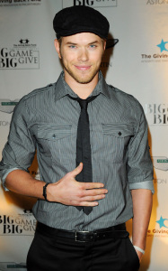 Kellan Lutz arrives at the 2nd annual Big Game Big Give fundraising event held on Febraury 6th 2010 in Miami Beach Florida 1