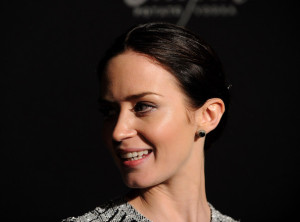 Emily Blunt attends the 2010 Virtuoso Award at the 25th Annual Santa Barbara International Film Festival on February 7th 2010 at the Lobero Theatre in Santa Barbara 6