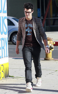 Joe Jonas spotted walking with friends on February 7th 2010 in Los Feliz 1