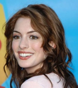 Anne Hathaway Old Photo